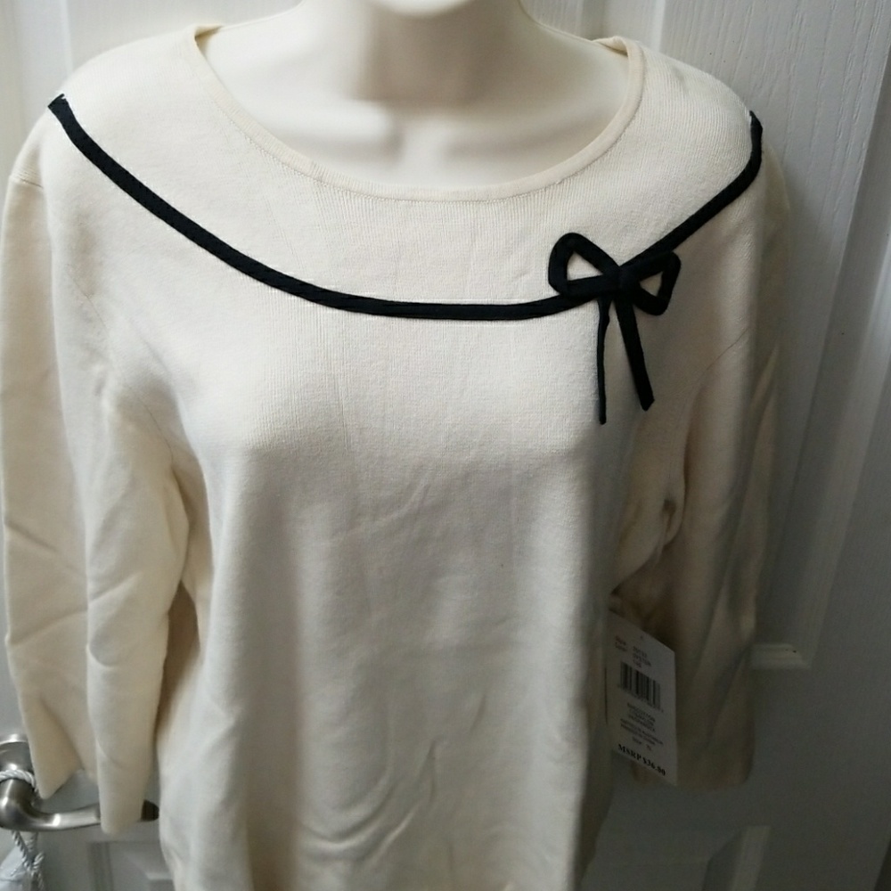 Off White sweater 3/4 sleeve, NWT